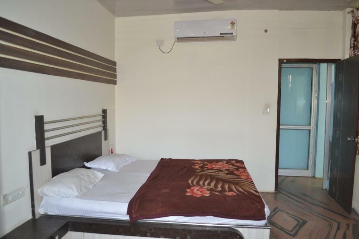 Green View Cottage อาบูโรด ภายนอก รูปภาพ